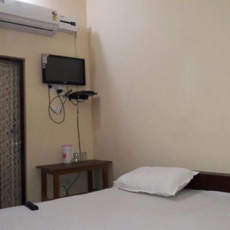 Hotel Ganga Vilas Colonelganj Zewnętrze zdjęcie